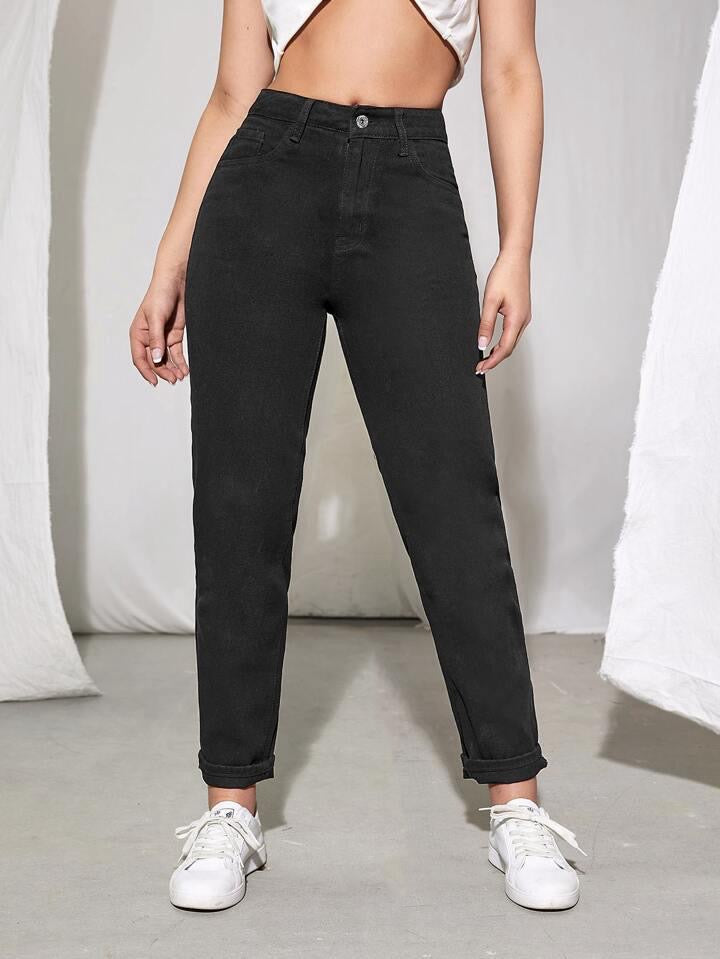Highwaist Mom Fit Denim In Black