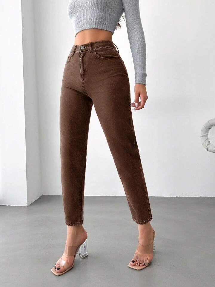 Highwaist Mom Fit Denim In Brown