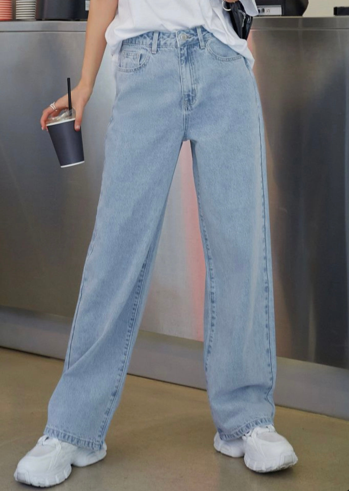 Highwaist Straight Fit Wide Leg Denim In Light Blue