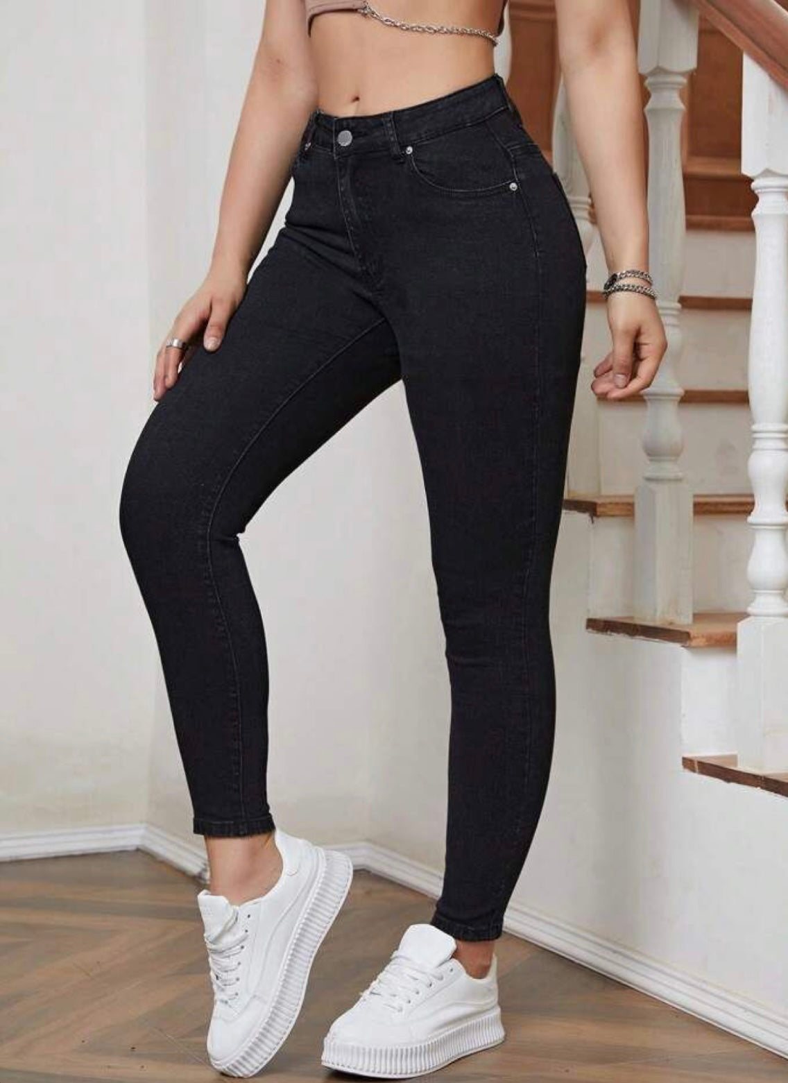 Highwaist Skinny Fit Denim In Black