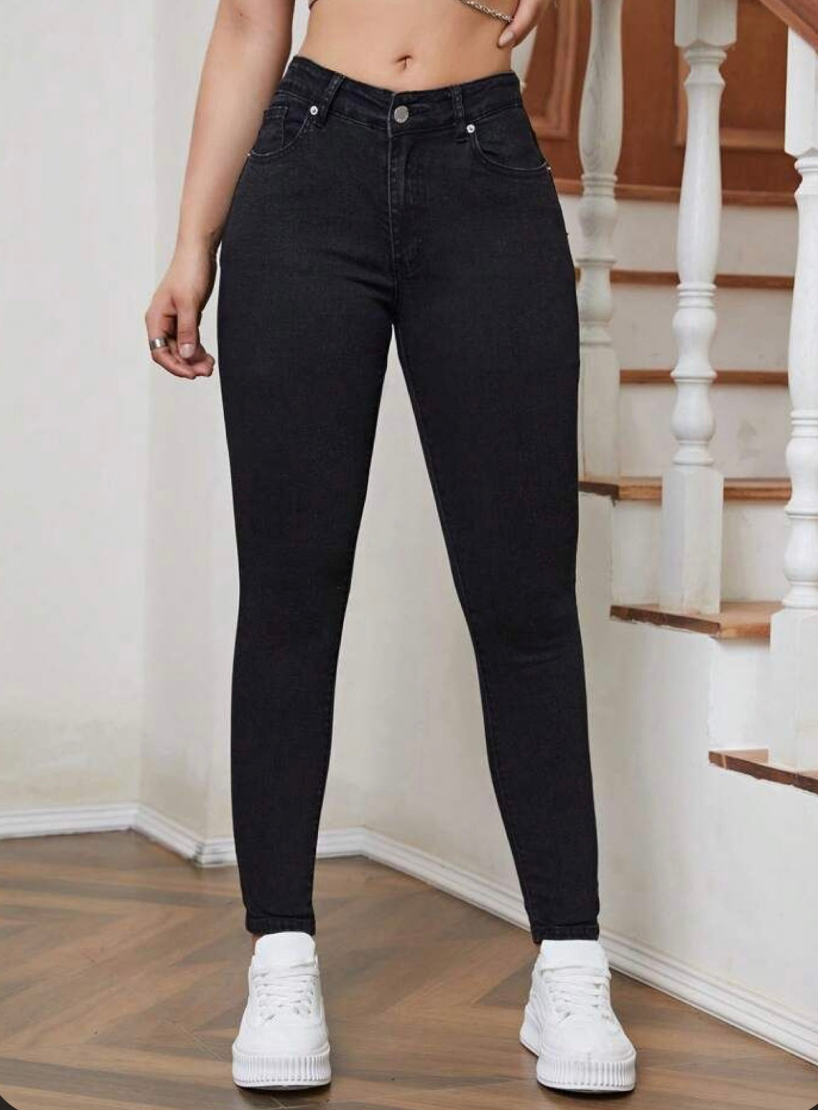 Highwaist Skinny Fit Denim In Black
