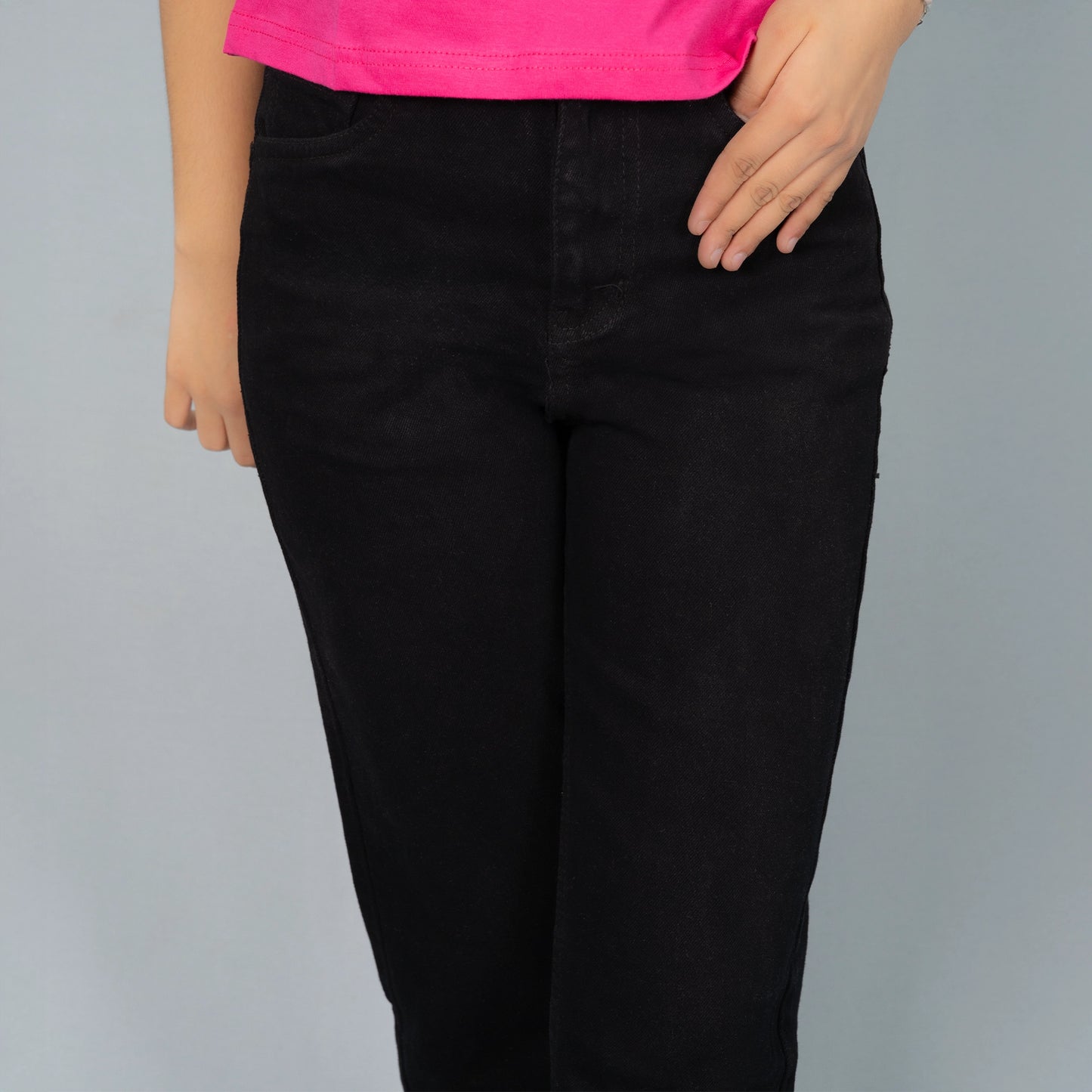 Highwaist Mom Fit Denim In Black