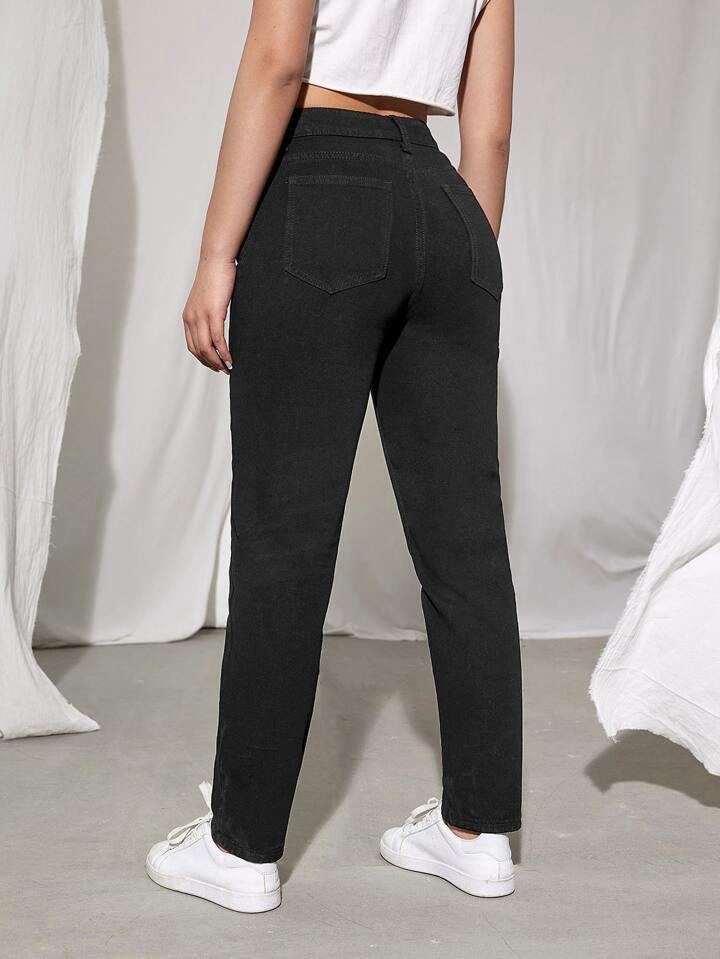 Highwaist Mom Fit Denim In Black
