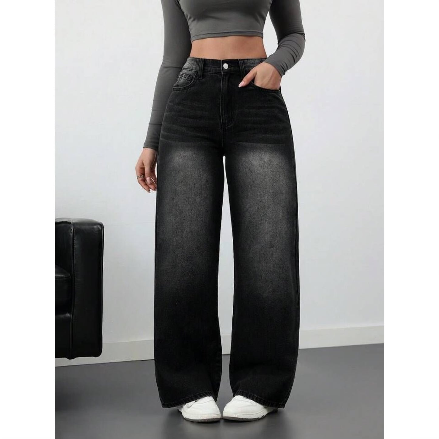 Highwaist Stretchable Whisker Wash Baggy Fit Denim