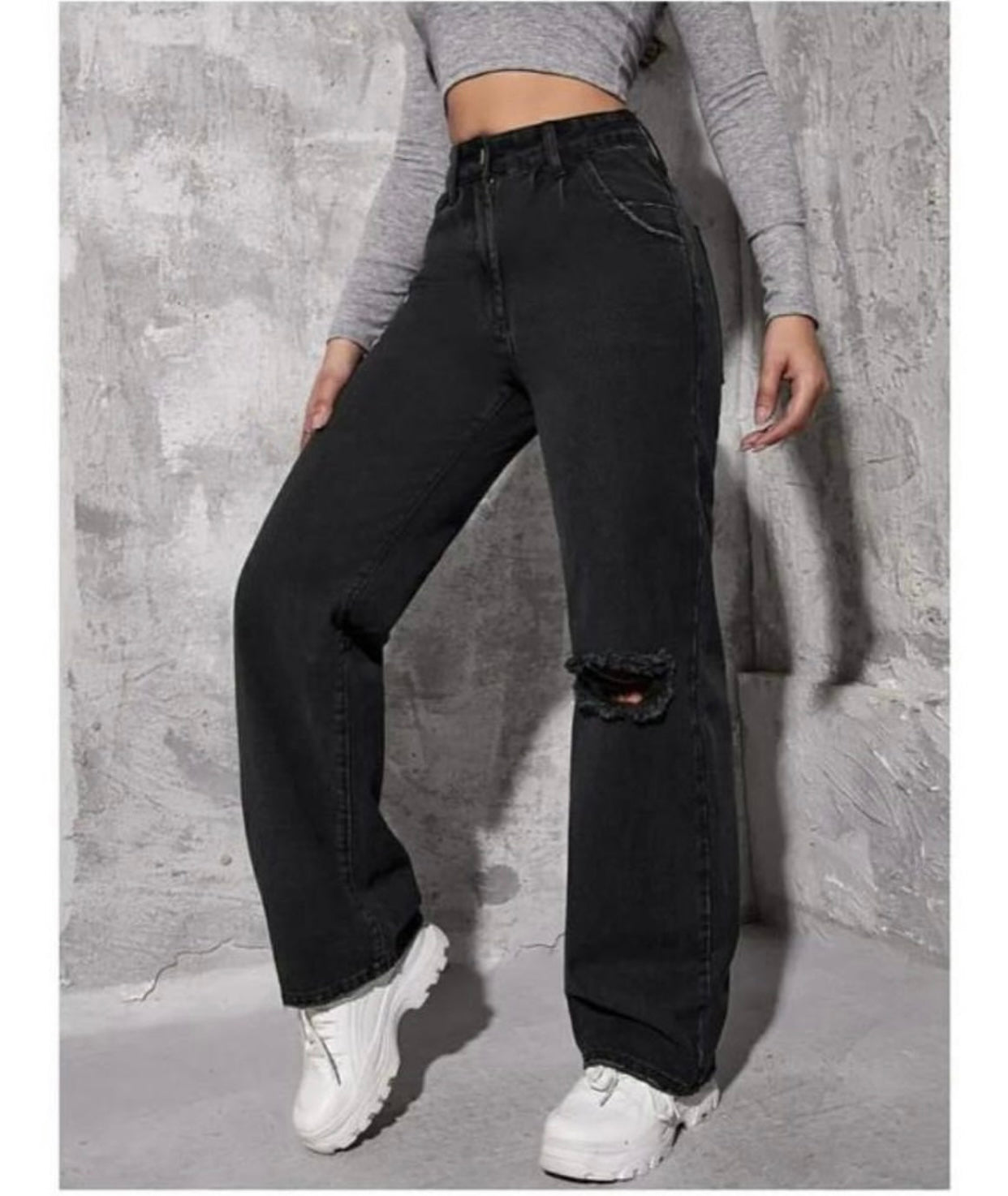 Highwaist Straight Fit Wide Leg One Knee Distressed Denim In Black
