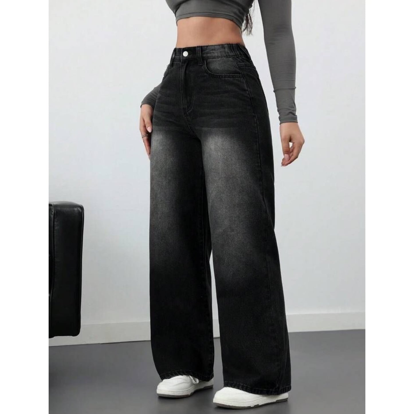 Highwaist Stretchable Whisker Wash Baggy Fit Denim