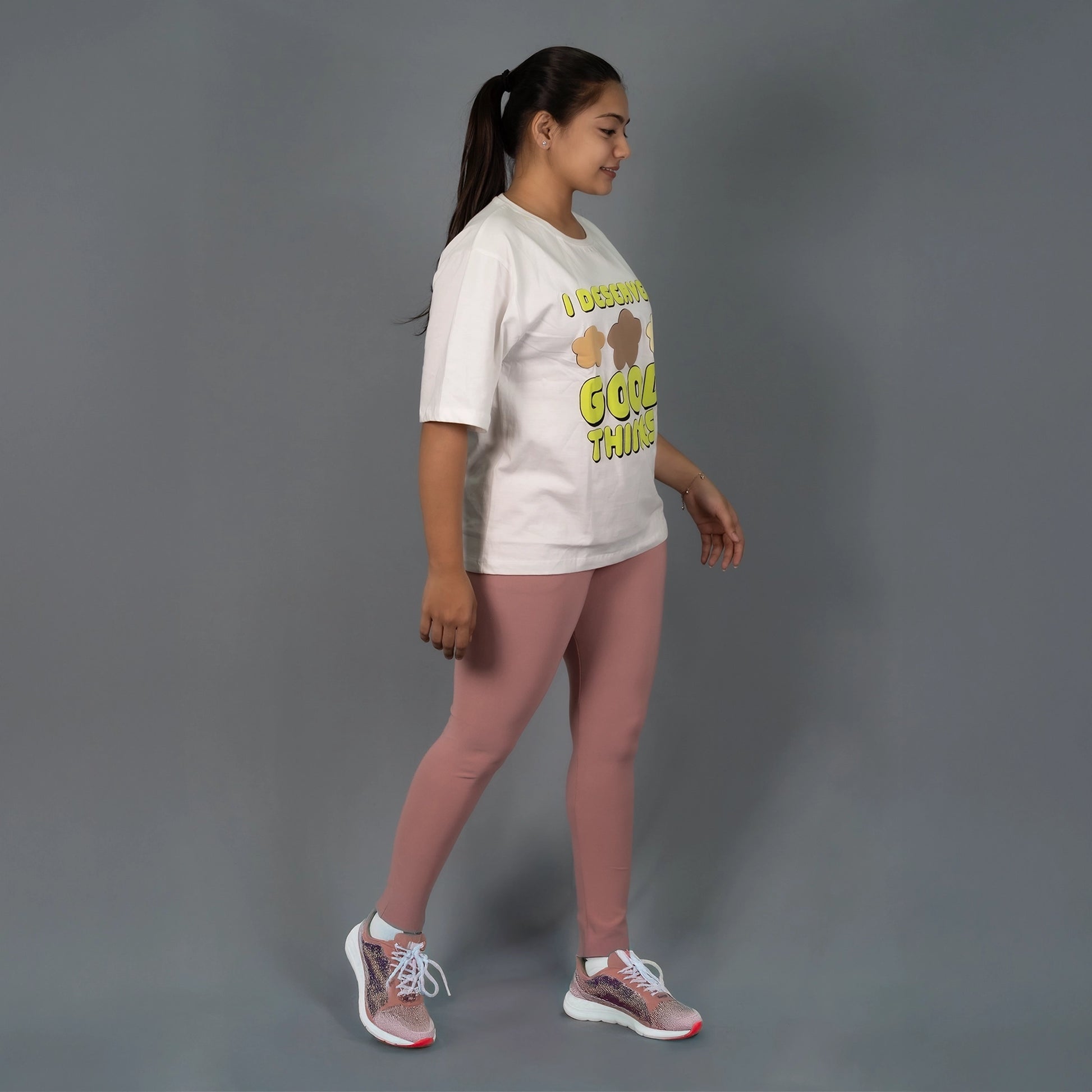 Side view of mesh light pink yoga pants – Glamulous Clothing
