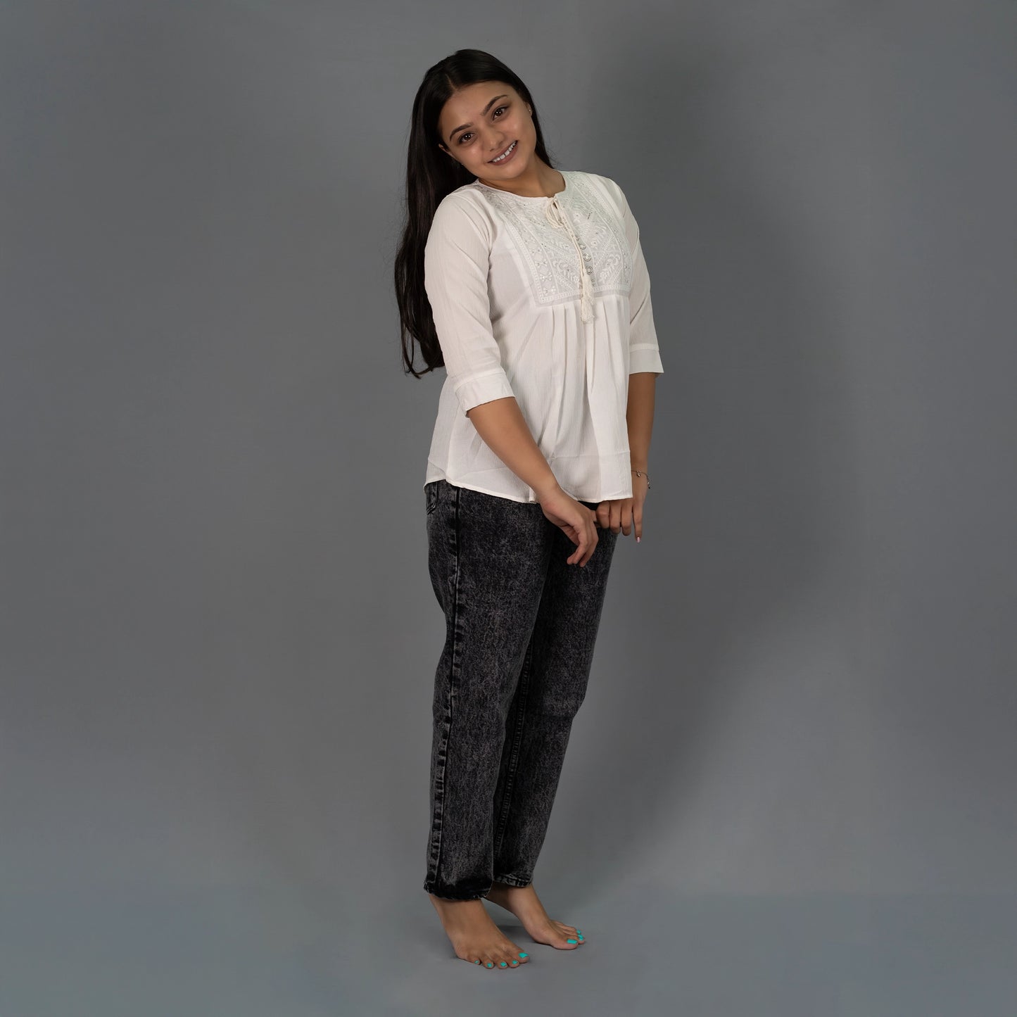 Highwaist Mom Fit Denim In Charcoal Grey