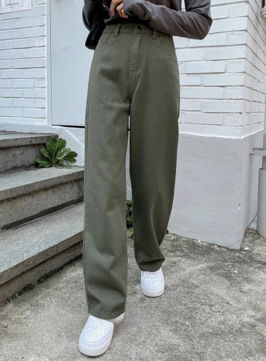 Levi’s Vintage 90’s Straight Leg Denim - Dark Green