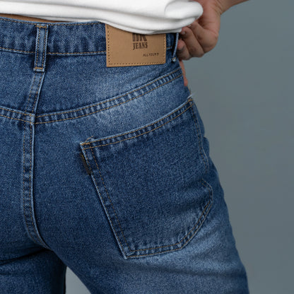 Highwaist Whisker Mom Fit Denim In Stone Blue
