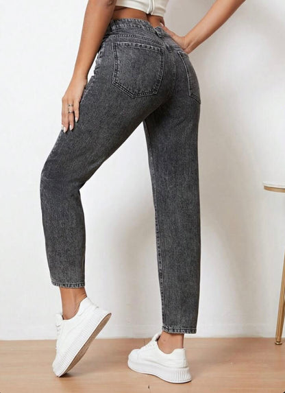 Highwaist Mom Fit Denim In Charcoal Grey