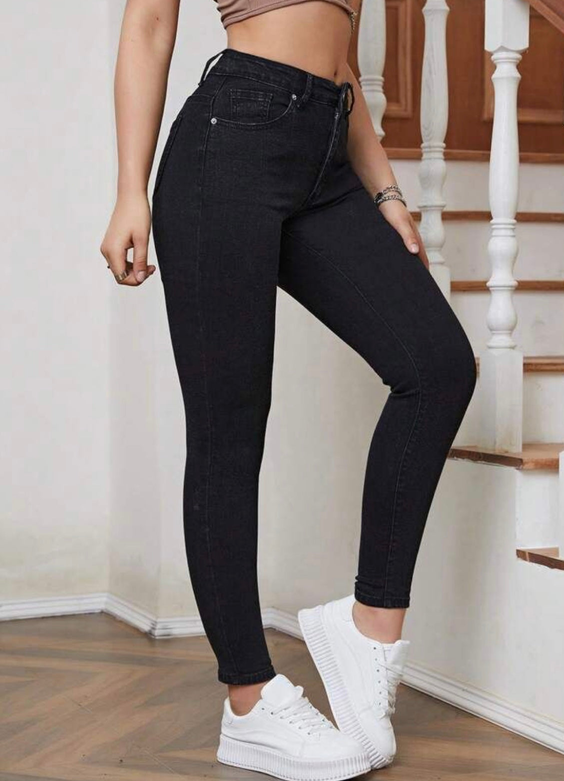 Highwaist Skinny Fit Denim In Black