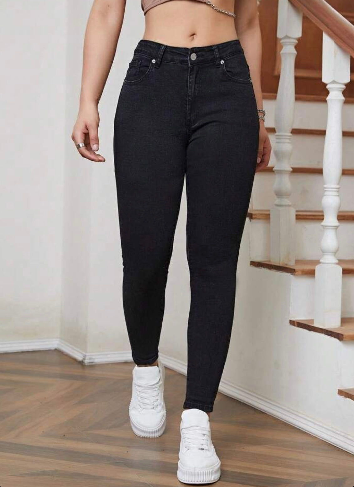 Highwaist Skinny Fit Denim In Black