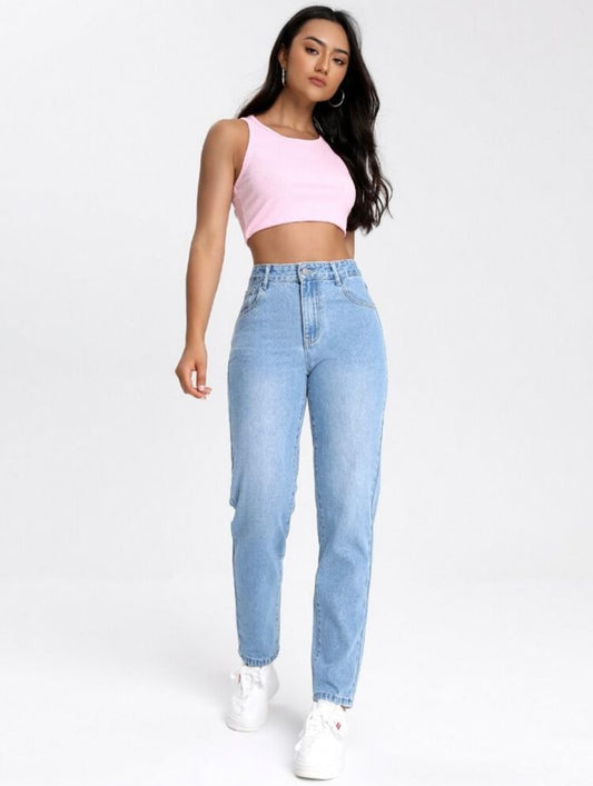 Highwaist Slant Pockets Mom Fit Denim In Light Blue