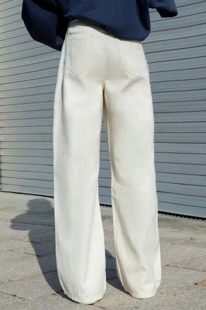 Highwaist Straight Fit Wide Leg Denim In Cream